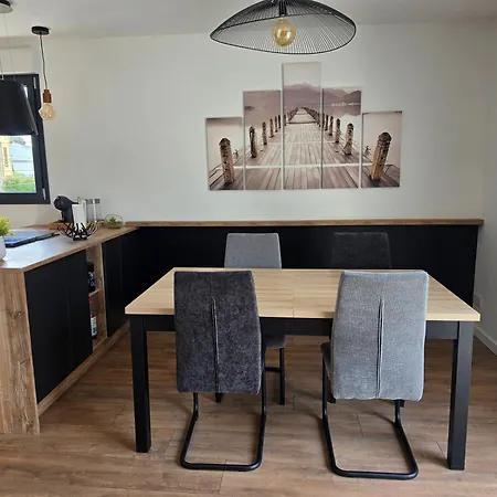 De 65m2 Avec Terrasse 20m2 公寓 拉加尔德